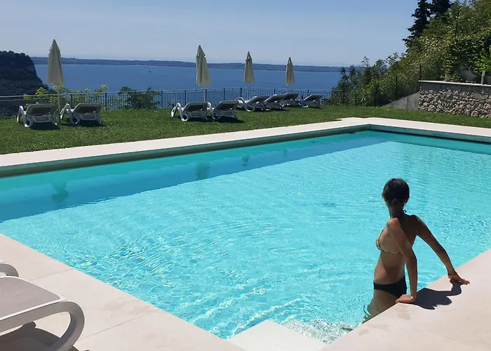 Annachiara Aparthotel Costermano