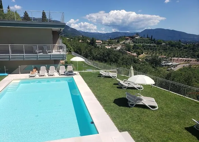 Aparthotel Annachiara 4*