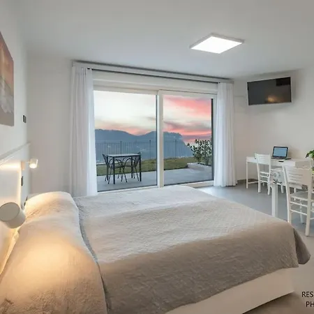 Annachiara Costermano sul Garda